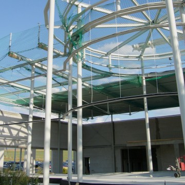 Construction of a car dealership in Pirna